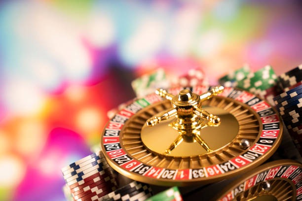 Fa Cai Shen Deluxe slot game interface showing five reels, paylines, and spin button on roda platform